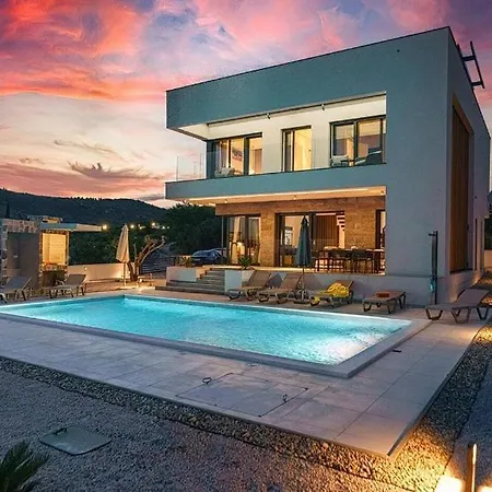 Spacious And Beautiful ! *